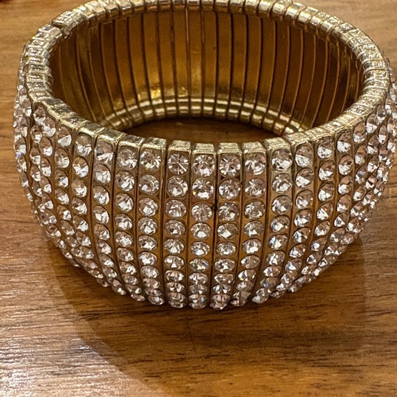 Gold Crystal Stretch Bracelet - Picture 4 of 6